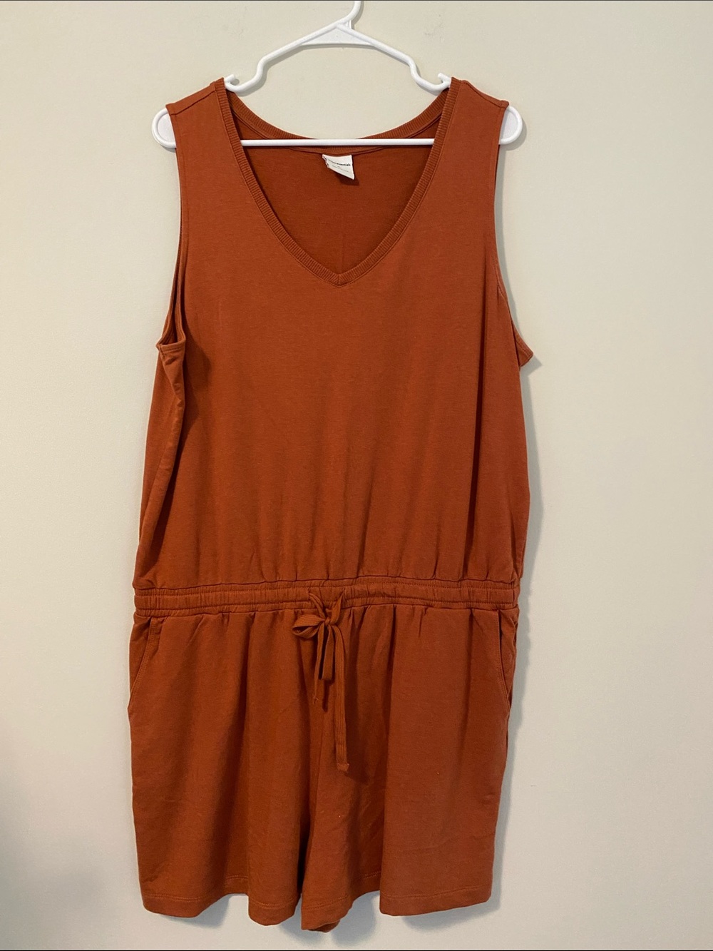 Sleeveless V-Neck Rust Drawstring Romper